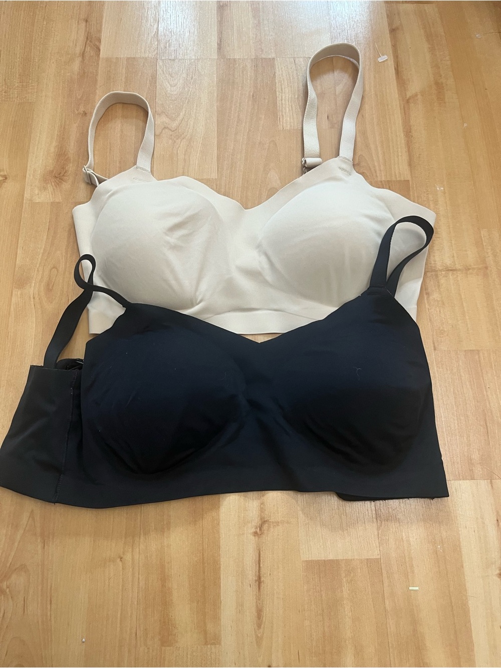 2/$30 Halston Heritage Wireless Padded Bralettes in Black and Cream